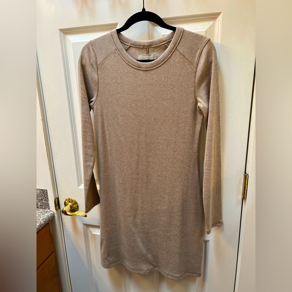 Everlane long-sleeve dress
